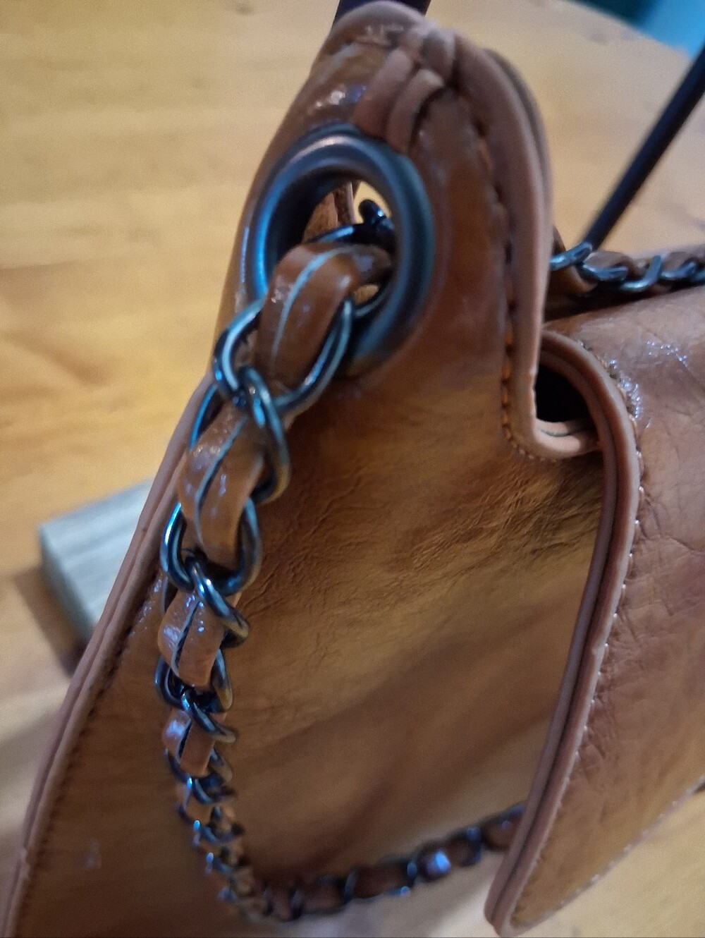 Women's Tan Faux Leather Chain-Strap Shoulder Bag Purse - Picture 8 of 9